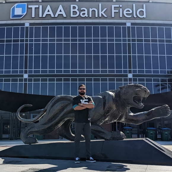 Meet your Posher, Erik - Picture 3 of 5